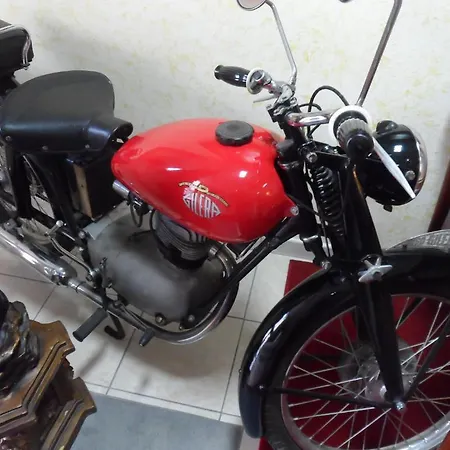 Hotel Fiumefreddo 3*