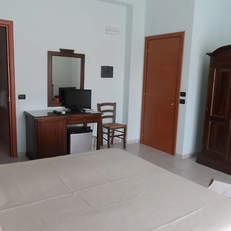 Hotel Fiumefreddo