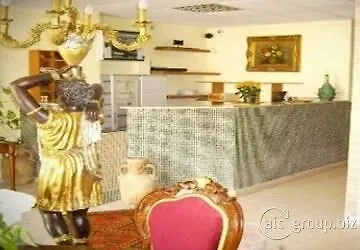 Hotel Fiumefreddo 3*